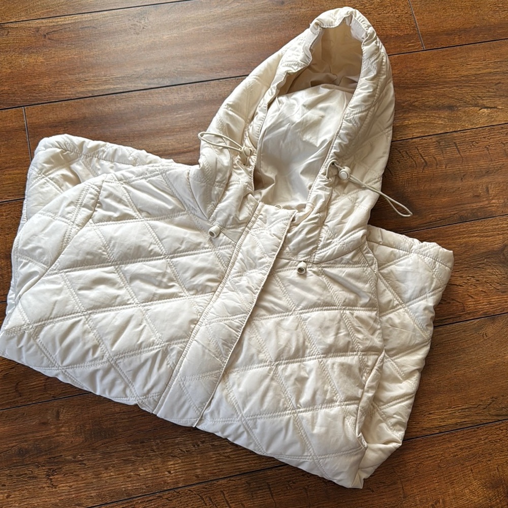Altard’s state Quilted Hooded Jacket in Cream